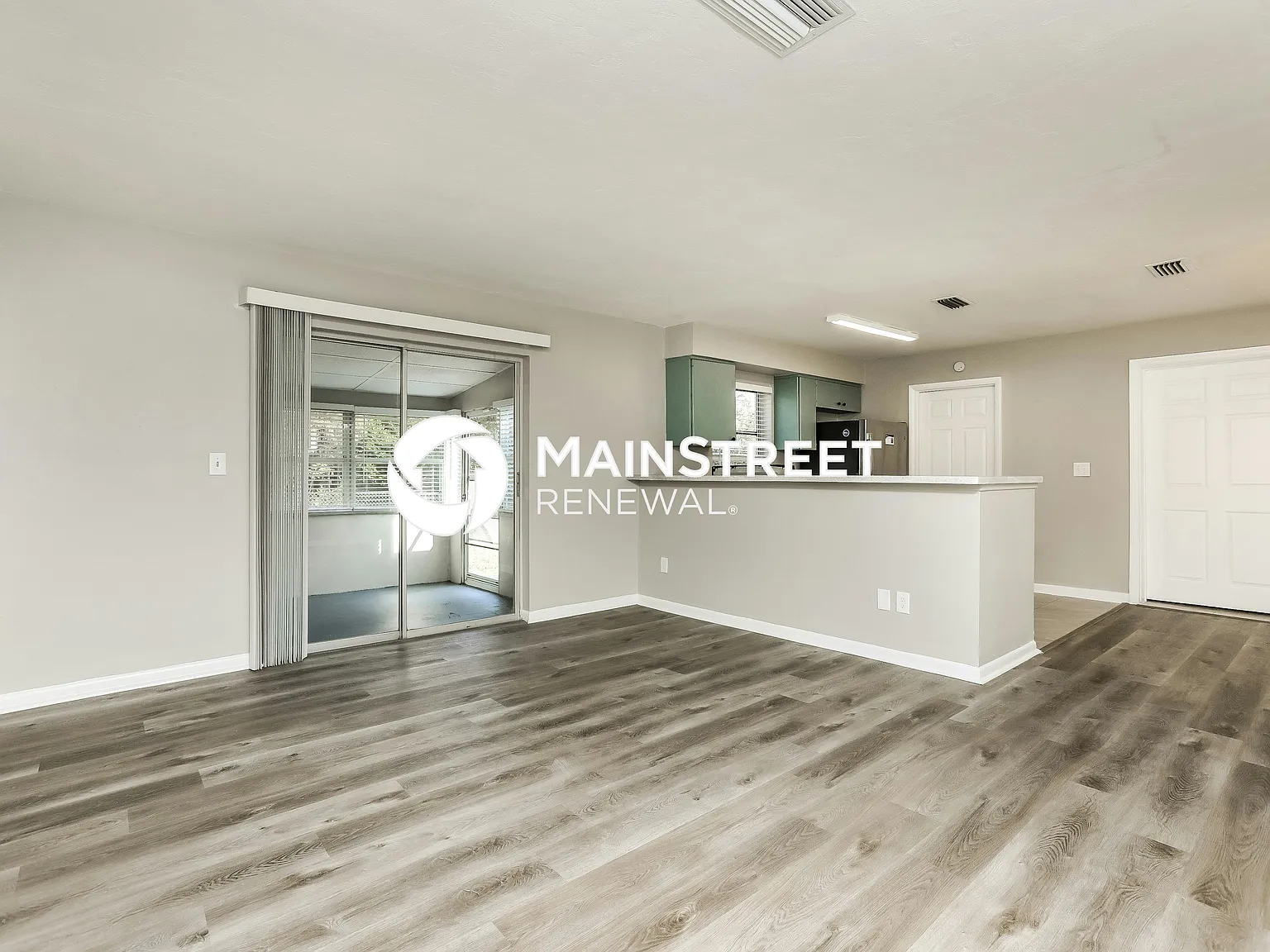 686 Hager St — Photo 3