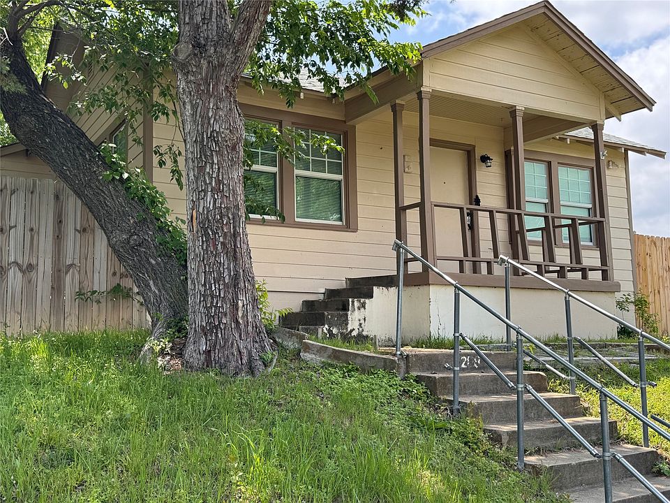 1st image of 1208 E Magnolia Ave
