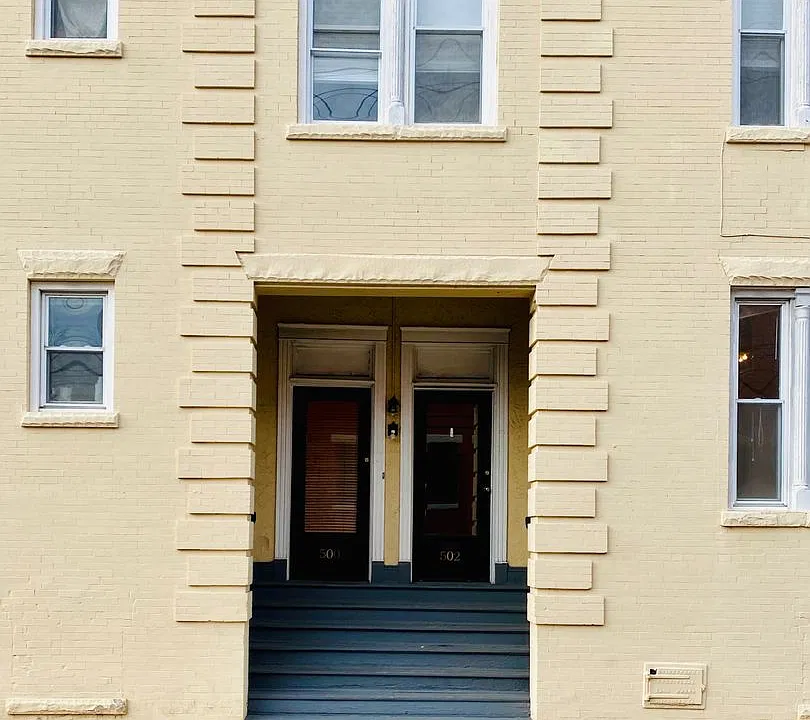 2600 Kensington Ave #500-502