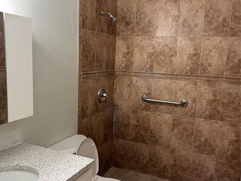 610 Casa Park Ct #H-H-610H — Photo 8
