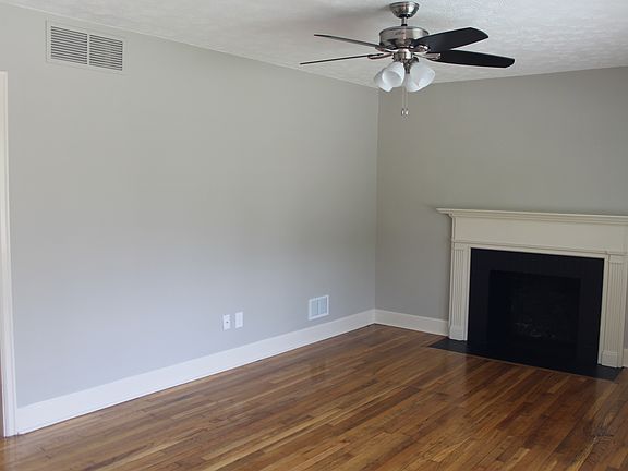 3rd image of 2232 Eastway Dr