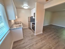 Bidwell Apartments