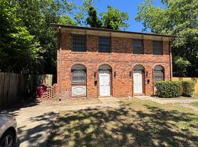 156 Kenmore Pl, Macon, GA