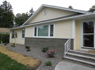 3 Brentwood Ln, Whitesboro, NY 13492