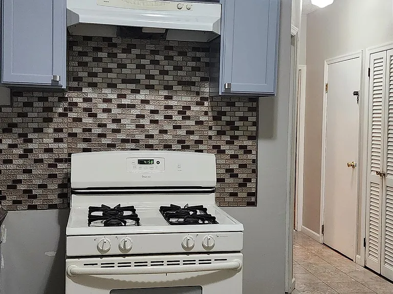 14 Newark Bay Ct — Photo 5