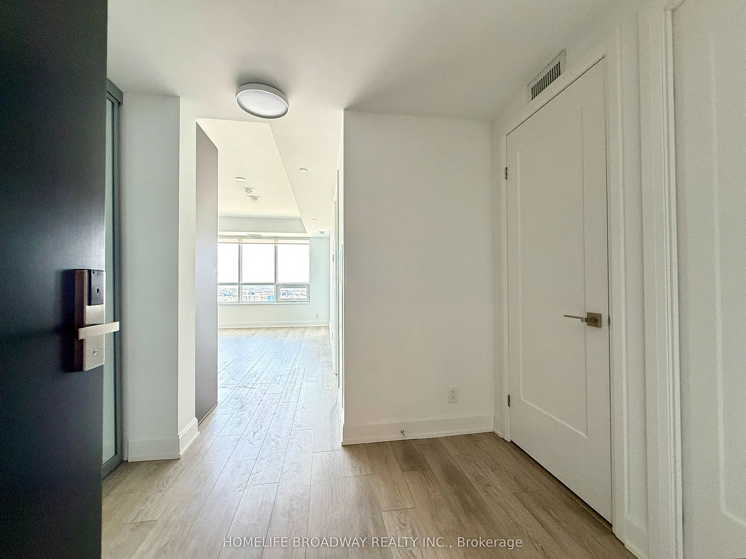 1 bed, $2,350 — Photo 2