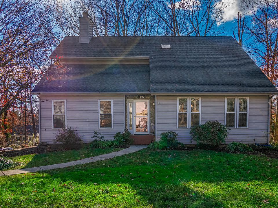 1st image of 1887 Woodmere Ct