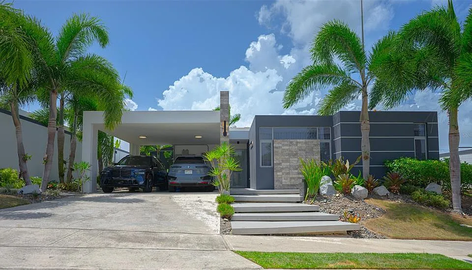120 Urbbelair At Finca Elena | Calle Naranjo #120