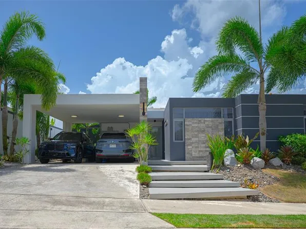 120 Urbbelair At Finca Elena | Calle Naranjo #120, Guaynabo, PR 00971