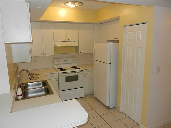 4th image of 11050 SW 196th St APT 208