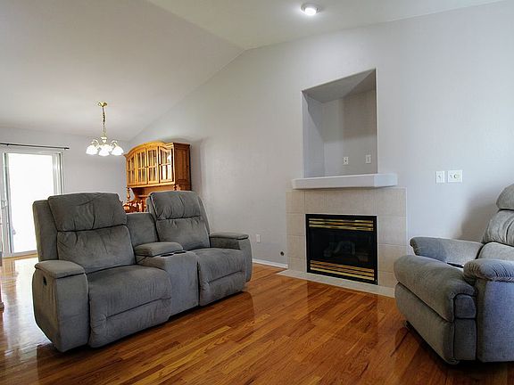 5th image of 17415 Highland View Dr