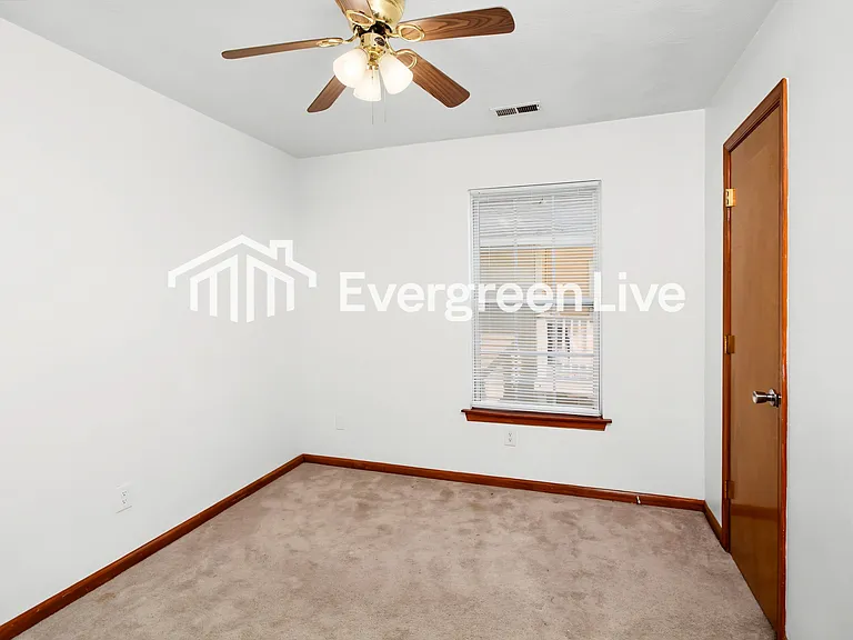 1417 Martin Ave — Photo 11