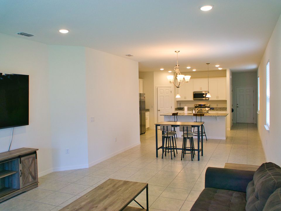 2nd image of 2599 Avalon Park Blvd