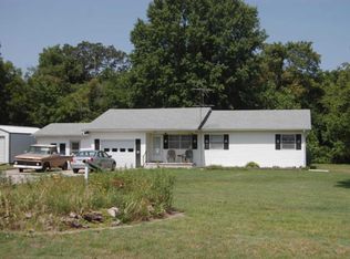 1298 S Main St, Granby, MO 64844