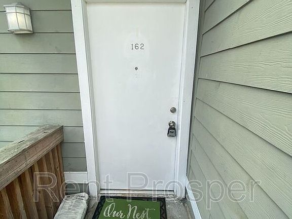 4th image of 162 Scottsdale Sq