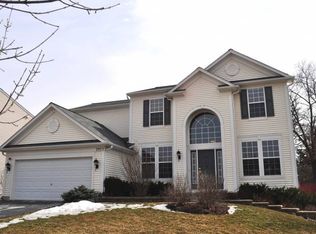 2933 Dartmouth Ln, Dundee, IL 60118