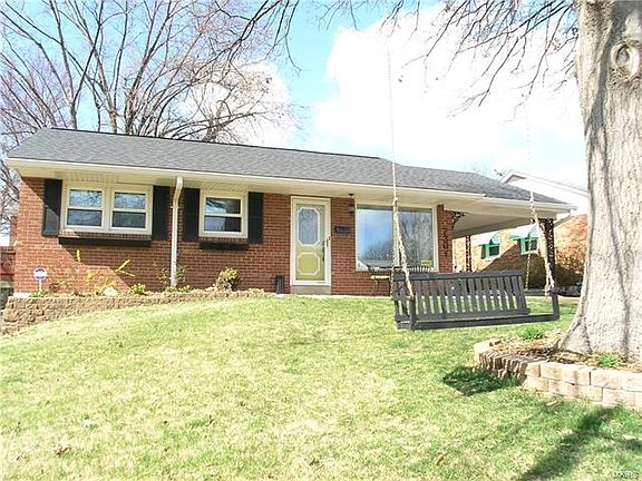 3rd image of 7361 Marwinette Ave