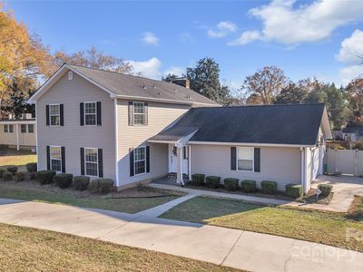 475 16th Ave NW, Hickory, NC, 28601