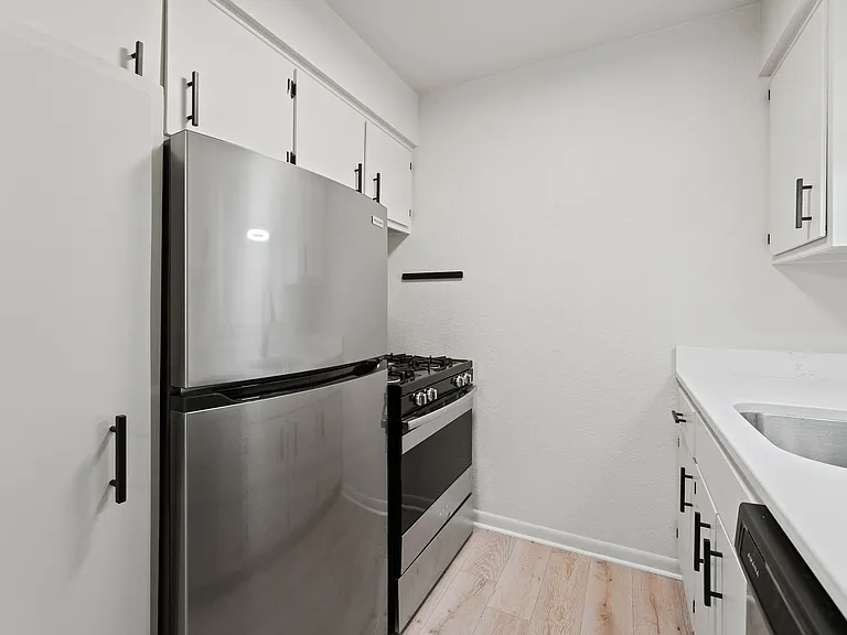 Fairfield Flats — Photo 32