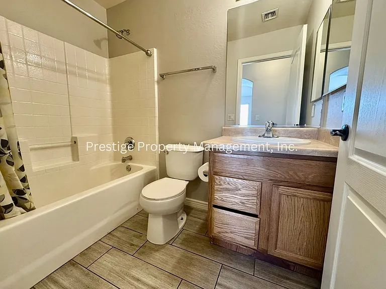 703 W Cholla Crest Dr — Photo 16
