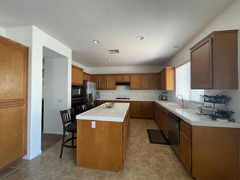 5875 Larry Dean St — Photo 9