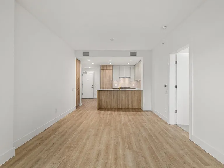 2325 Emery Ct #204 — Photo 9
