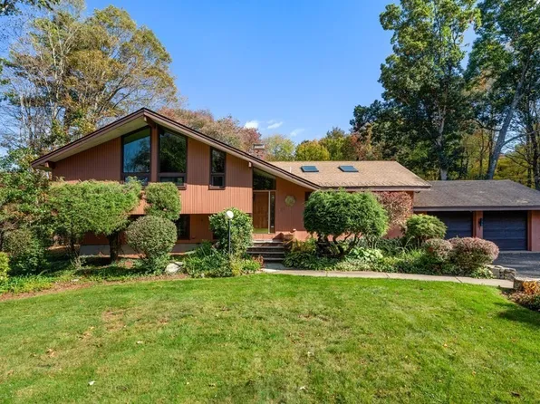 22 Maple Ave, Boxford, MA 01921