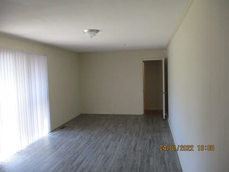 2000 Acker Dr — Photo 6