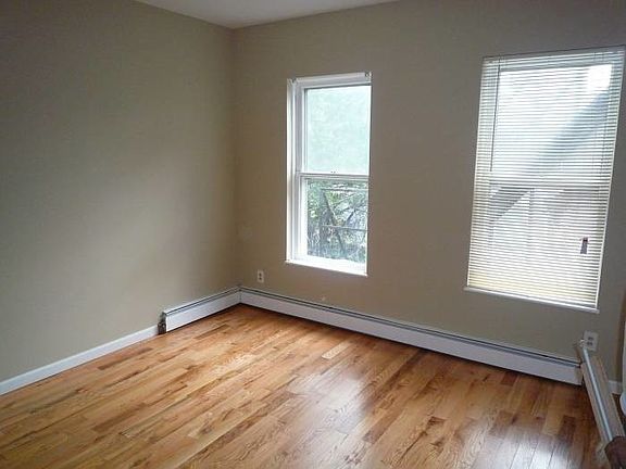 3rd image of 1761 Washington St APT 3