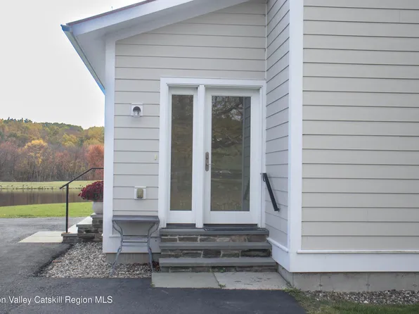 96 Jefferson Hill Rd #2, Nassau, NY 12123