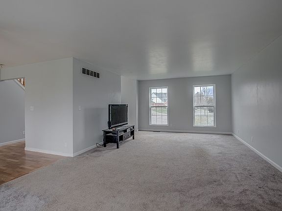 5th image of 4988 Open Meadow Dr