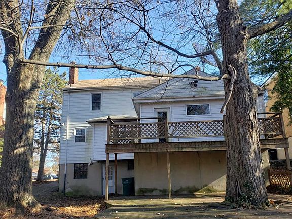3rd image of 2915 Westridge Ave