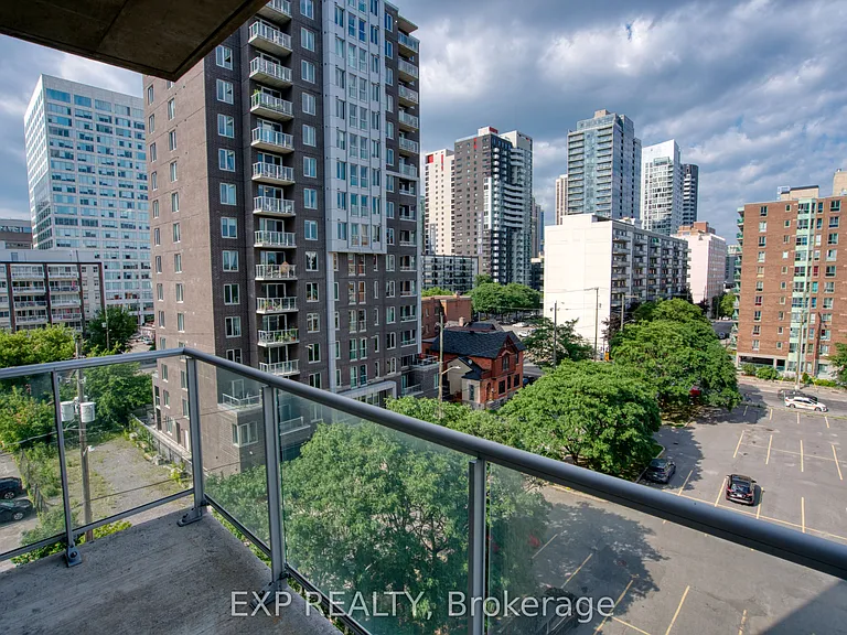 300 Lisgar St #603 — Photo 6