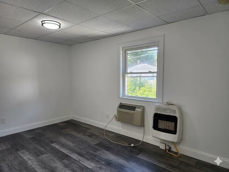 15 Maple Ave #B — Photo 5
