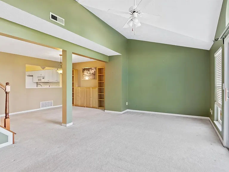 4188 E Village Dr — Photo 6