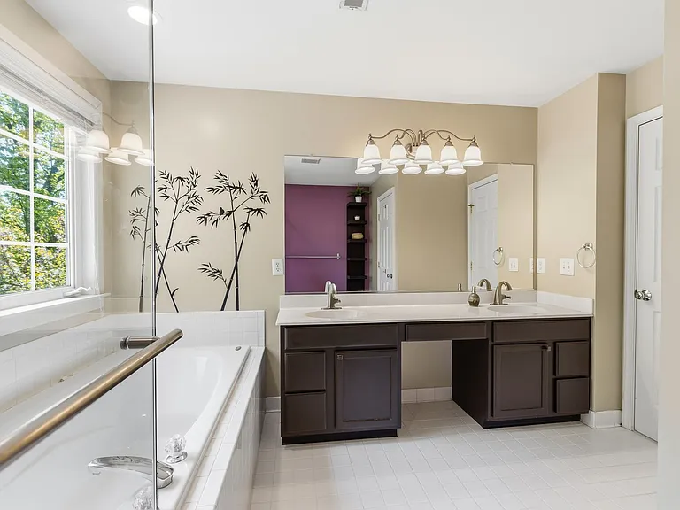 307 Winterthur Ln — Photo 40