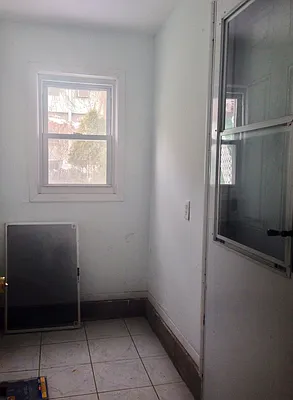 Rented by Sunrise Real Estate | media 21