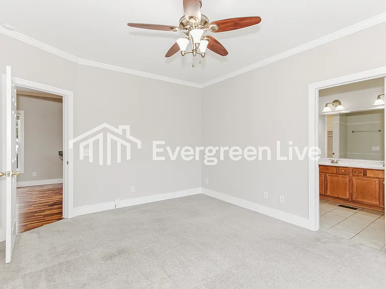 3725 Lotus St — Photo 9