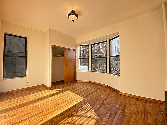 1st image of 3800 Broadway #32