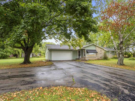 3110 OAKRIDGE ROAD, Neenah, WI 54956