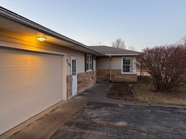 9105 E South Circle Dr