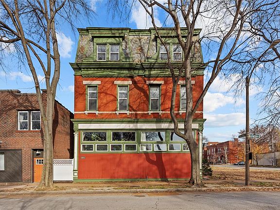 2nd image of 2005 Lynch St #2007C