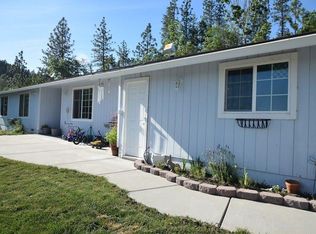 520 Skyline Dr, Shady Cove, OR