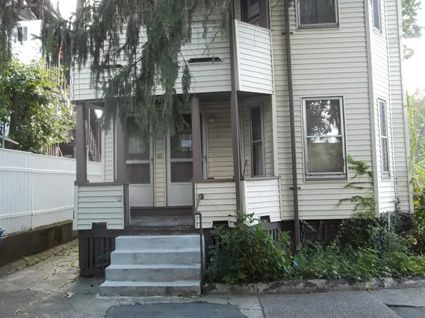 7 Louisburg Pl, Somerville, MA 02145