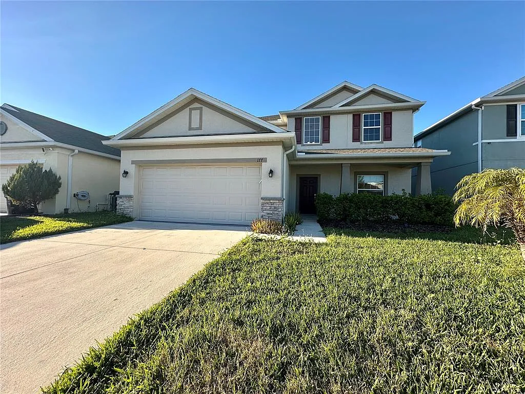 5 bed, 3.5 bath, 2768 sqft, $2,775 — Photo 1