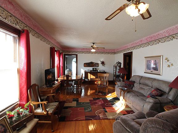 3rd image of 721 Sheridan St