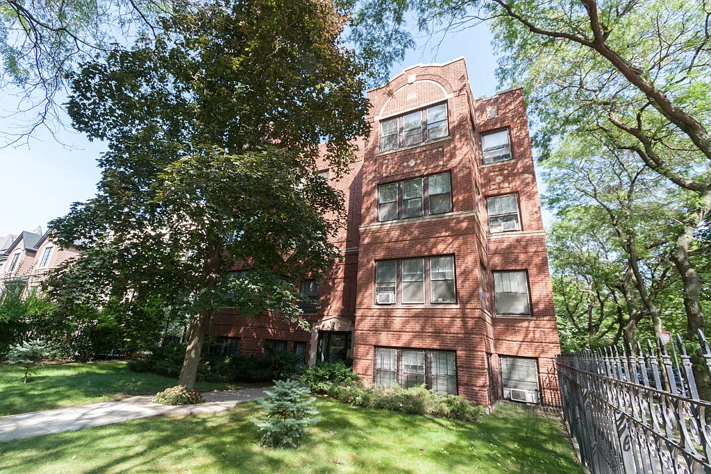 1470-80 W. Cuyler Ave. / 4035 N. Greenview Ave. — Photo 1