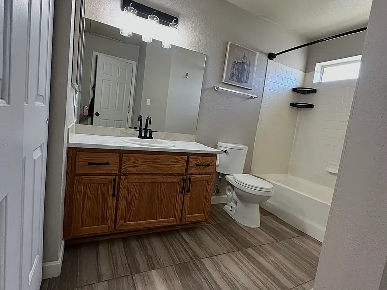 4126 S Cedar Ave — Photo 14