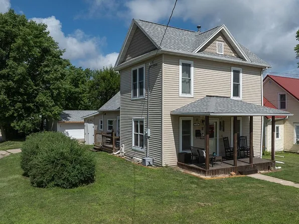 410 4th St, Marion, IA 52302