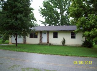 176 Swan Dr, Forsyth, MO 65653